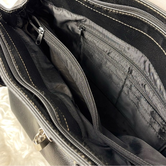 ✚ Vintage black leather locket shoulder bag - Picture 3 of 6